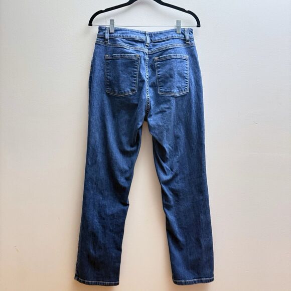 LL Bean Womens Sz 10 Reg Classic Fit Medium Wash Blue Denim Jeans - Picture 4 of 7